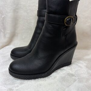 Zodiac Black Leather Wedge Boots
